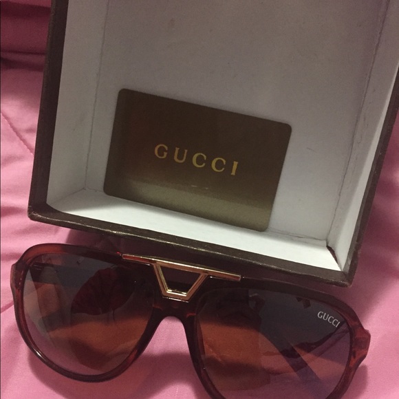 Gucci sunglasses - Picture 1 of 4